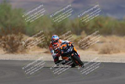 media/Sep-11-2022-SoCal Trackdays (Sun) [[81b7e951af]]/Turn 5 (1110am)/